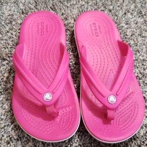 Little girls iconic Crocs like new size 2